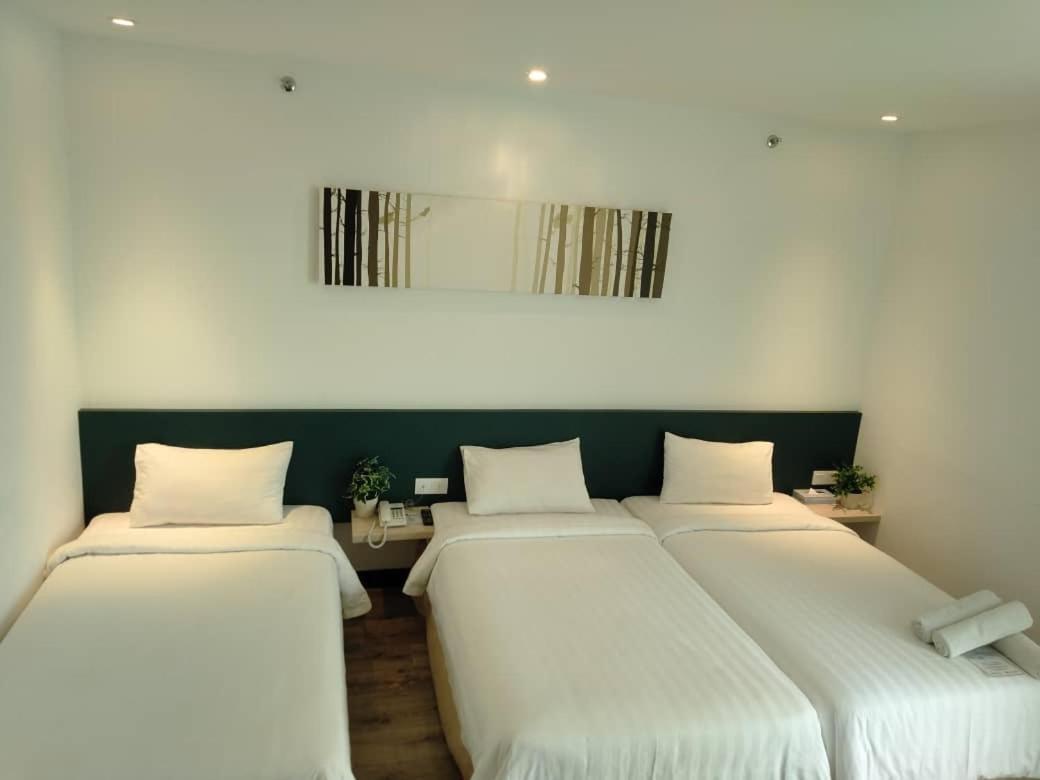 Fuller Hotel Kulim Exterior foto